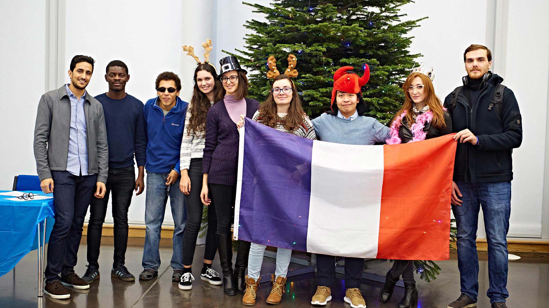 French Student society for global society pages French