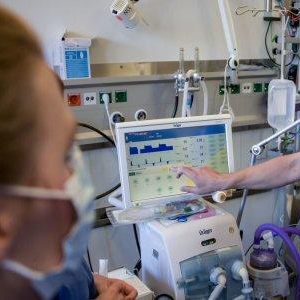 Uni helps local SMEs to supply vital medical products